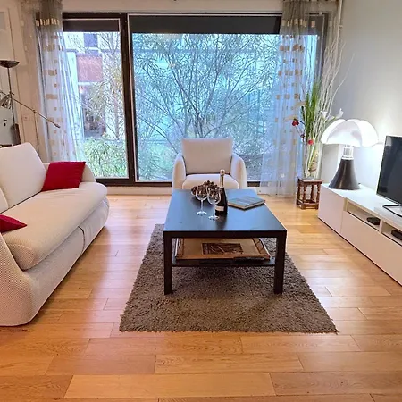 Leclerc Apartment *